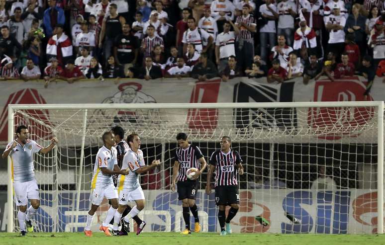 Gol de empate do São Bernardo saiu em cobrança de escanteio de Bady que contou com desvio de Denílson