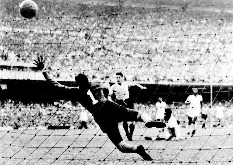 <p>Ghiggia marcou o gol da final de 1950, no Maracanaço</p>