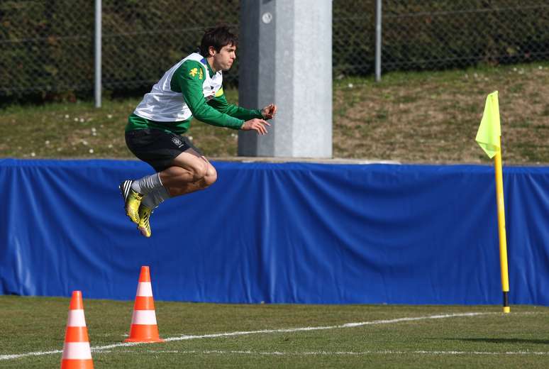 <p>Kaká treina para amistoso da Seleção; Brasil enfrentará a Rússia em Londres</p>