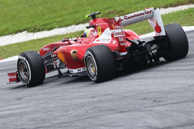 <p>Brasileiro da Ferrari não largava da primeira fila desde GP do Bahrein de 2010</p>