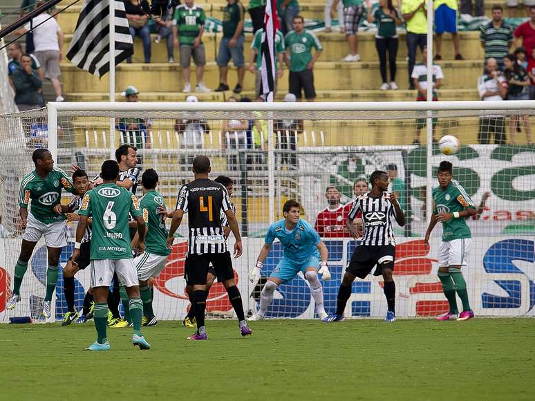 Edu Dracena fez análise sobre o desempenho do Santos