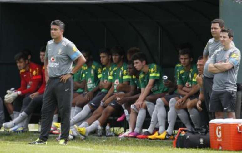 Alexandre Gallo estreia pela Seleção Sub-17 no Sul-Americano