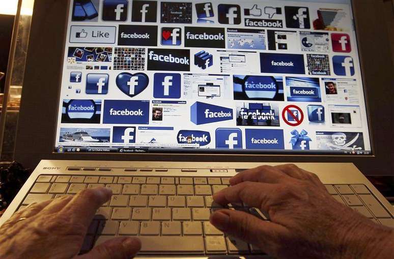 <p>Jovens estão perdendo o interesse na rede social por causa de postagens fúteis</p>