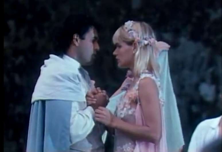 Os dois em cena de 'Lua de Cristal'