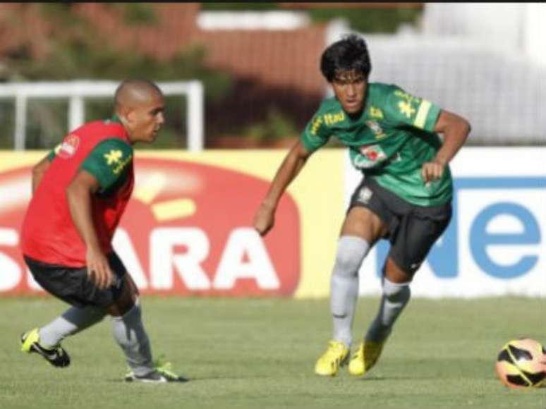 Matheus Índio em treino da Seleção Sub-17