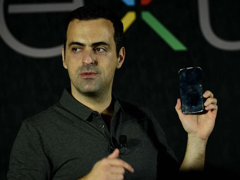 Vice-presidente mundial de Android do Google, o brasileiro Hugo Barra anunciou início das vendas no modelo no Brasil