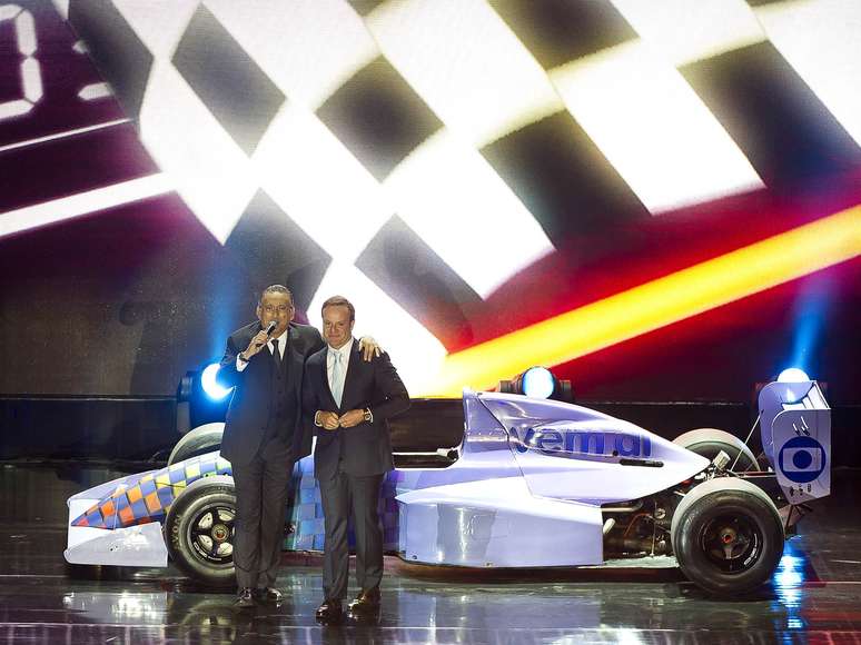  festa de divulga&ccedil;&atilde;o da programa&ccedil;&atilde;o 2013 da TV Globo. A cerim&ocirc;nia aconteceu na &uacute;ltima quarta-feira (27), em S&atilde;o Paulo