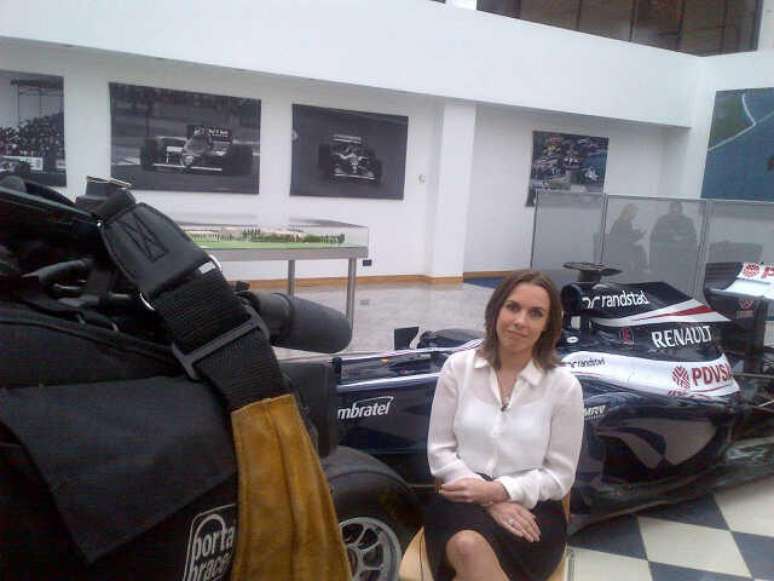 <p>Em entrevista&nbsp; &agrave; <i>Sky Sports</i>&nbsp;(foto), Claire v&ecirc; Williams com tempo pela frente para solucionar problemas da temporada</p>