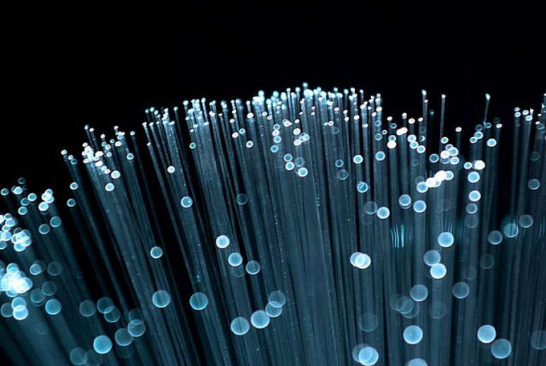Nova tecnologia na fibra garante uma velocidade maior na transmissão de dados