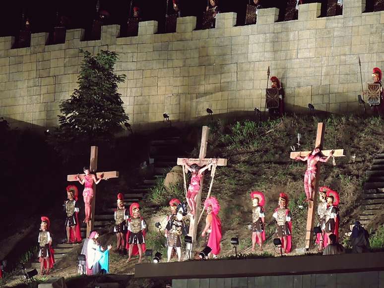 vc repórter Paixão de Cristo em SP tem tecnologia e riqueza de detalhes