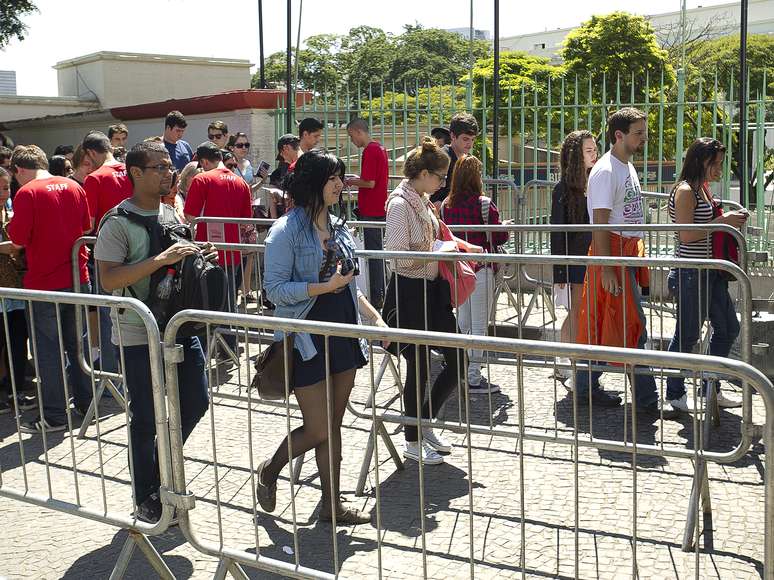 <p>Os portões do Jockey Club de São Paulo abriram com atraso nos outros dois dias</p>