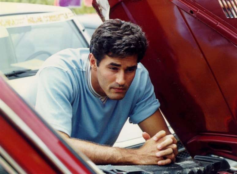 <p>O ator na pele do mec&acirc;nico&nbsp;Julio, na novela&nbsp;<em style="margin: 0px; padding: 0px; border: 0px; vertical-align: baseline;">Anjo Mau</em>&nbsp;(1997)</p>