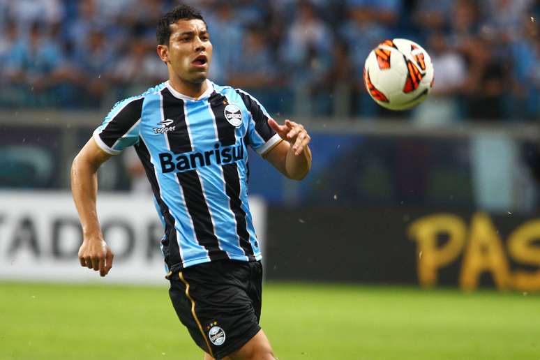 <p>André Santos está em fim de contrato com o Grêmio</p>