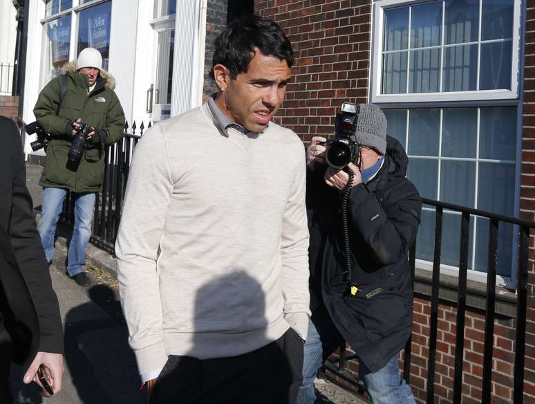Atacante argentino Carlos Tevez chega ao tribunal na manhã desta quarta-feira