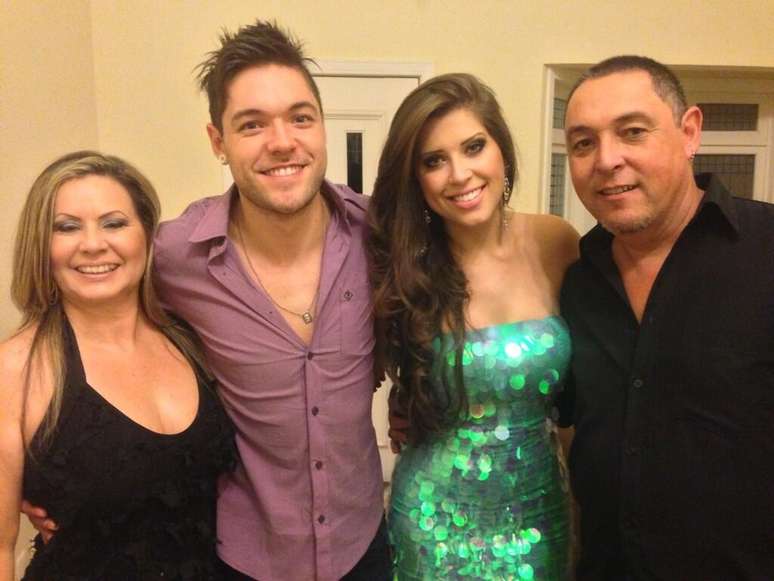 Andressa conheceu os pais de Nasser