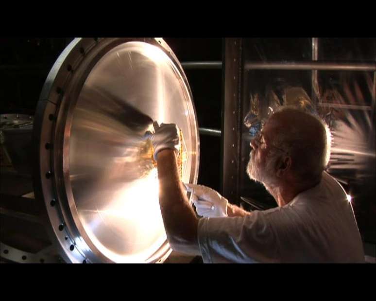 A primeira tarefa do LHC, quando voltar a promover colis&otilde;es, em 2015, ser&aacute; testar o Higgs j&aacute; descoberto