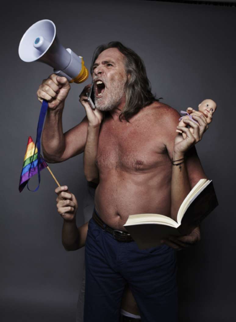 <p>O ator, que&nbsp;j&aacute; declarou que pensa em se candidatar a deputado, ser&aacute; processado por conta de suas declara&ccedil;&otilde;es a respeito do ministro do Supremo Tribunal Federal (STF)</p>