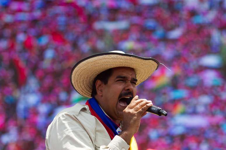 <p>Maduro liderou um ato de campanha na quinta-feira em San Carlos</p>