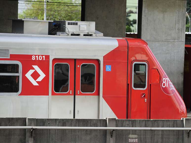 Com greve, duas linhas da CPTM estão completamente paralisadas