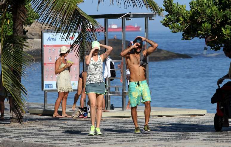 Luana Piovani Se Exercita Ao Lado Do Marido No Rio 3993