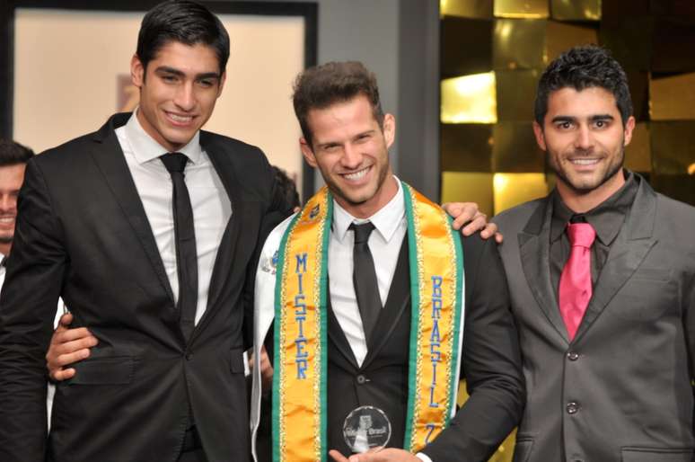 Cerimônia de entrega do Mister Brasil World aconteceu na sexta-feira (5)