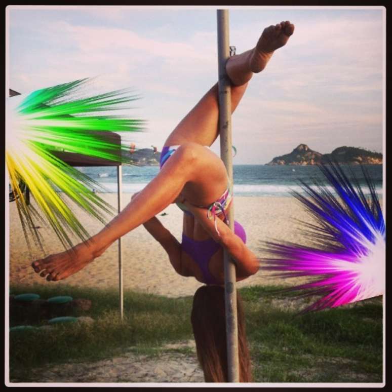 Carla Prata mostrou que tem elasticidade