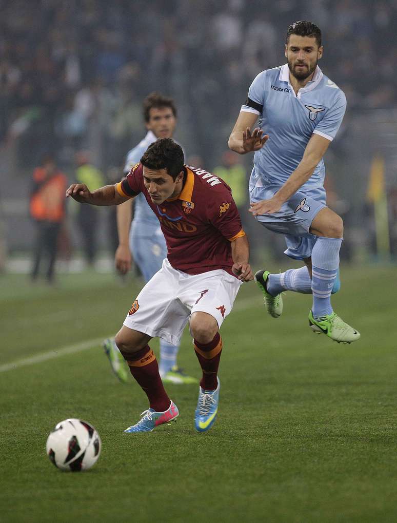 <p>Marquinho, ex-Flu, tenta levar Roma &aacute; 10&ordf; conquista</p>