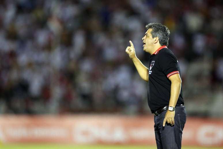 <p>S&atilde;o Paulo de Ney Franco corre risco de elimina&ccedil;&atilde;o na Libertadores</p>