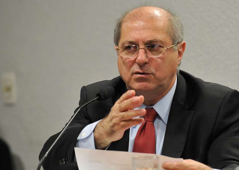 Ministro das Comunicações, Paulo Bernardo disse que ainda foi definido o percentual de conteúdo nacional que será exigido no leilão