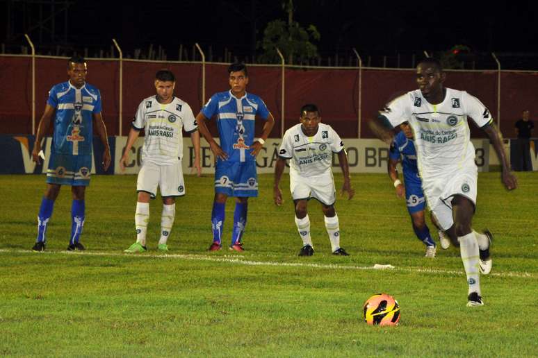 <p>Time esmeraldino venceu Oratório no Pará por 3 a 1, graças a dois gols de Walter e um de Hugo</p>