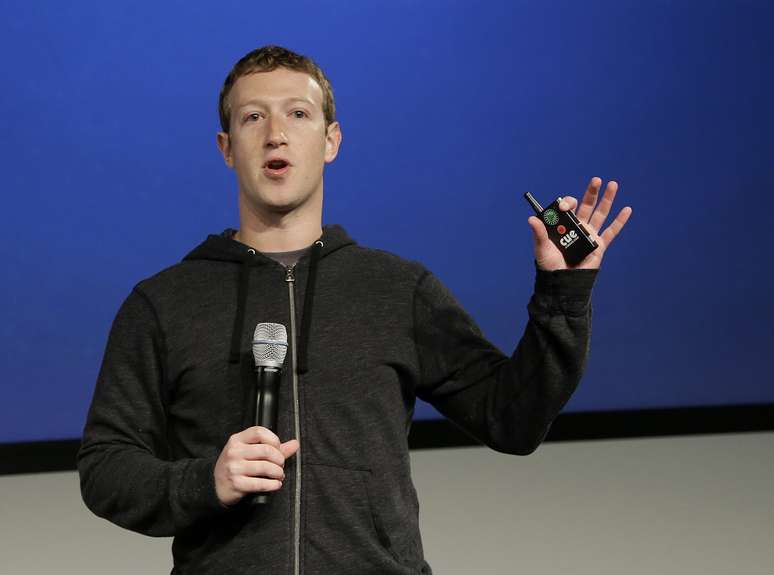 <p>Zuckerberg classificou de 'ultrajante' notícias do PRISM</p>