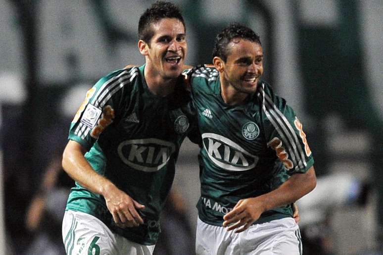 <p>Com gol de Charles, o Palmeiras segurou o Libertad dentro de casa, venceu por 1 a 0 e garantiu vaga nas oitavas de final da Copa Libertadores na noite desta quinta-feira; veja</p>