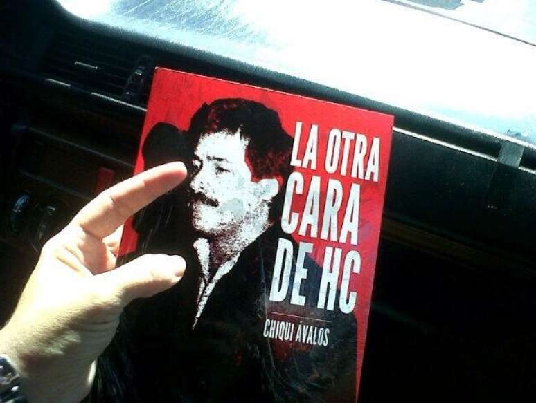 Livro sobre o passado do candidato do Partido Colorado à presidência, Horacio Cartes, foi lançado pouco antes das eleições