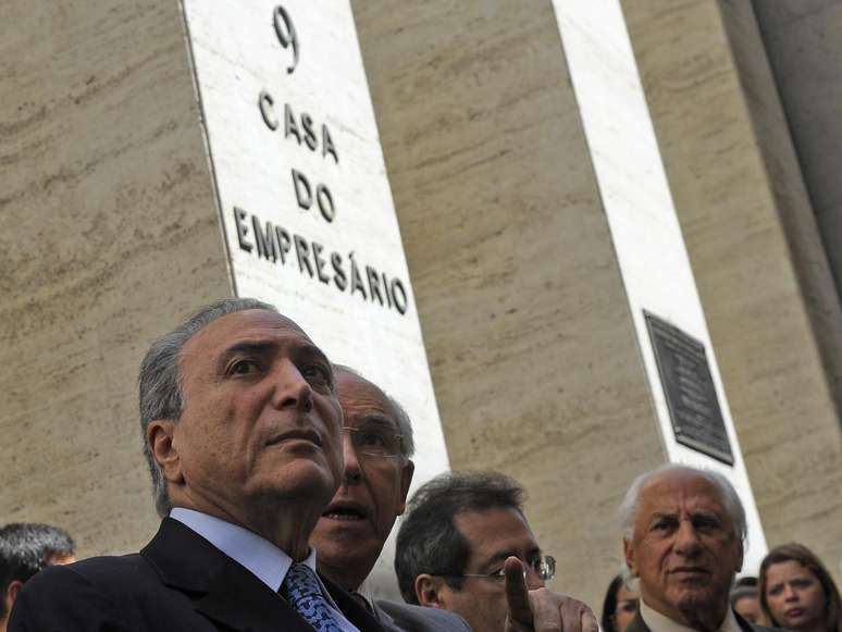 Vice-presidente Michel Temer (PMDB) visitou nesta sexta-feira o Rio de Janeiro, onde lançou seu livro Anônima Intimidade