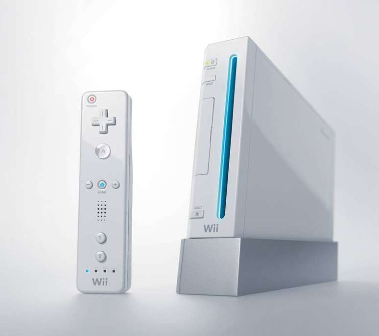 <p>Prejuízo operacional se deu por conta das baixas vendas do Wii U. Antecessor Wii (foto) vendeu mais que o novo console no ano</p>