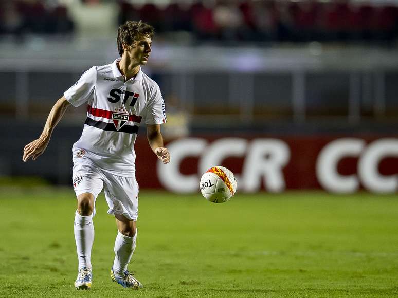 <p>Rodrigo Caio vinha recebendo oportunidades no São Paulo apenas como lateral direito</p>