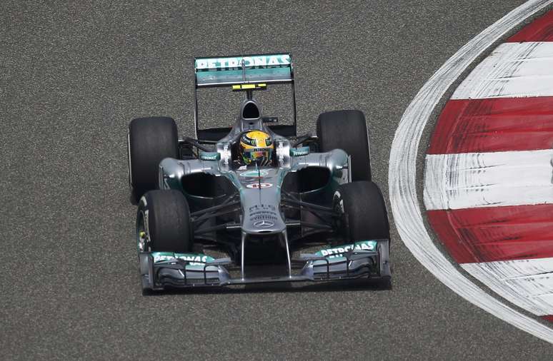 <p>Lewis Hamilton fez as melhores voltas no Q1, no Q2 e no Q3</p>