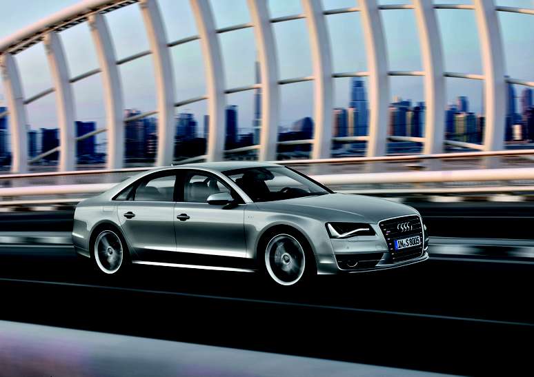 Ainda fora da tabela oficial de vendas da Audi no Brasil, o S8 é vendido apenas por meio de encomendas, com preço estimado de R$ 650 mil