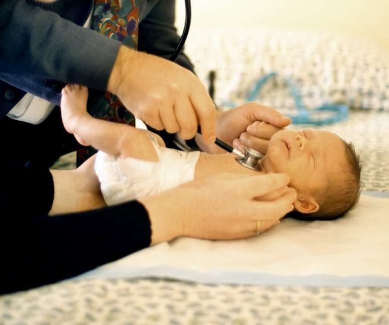 Em bebês prematuros ou crianças com doenças crônicas, a pressão deve ser medida desde o nascimento