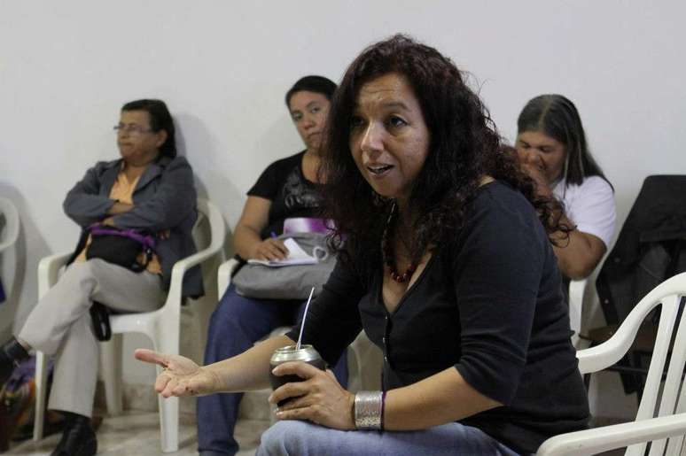 <p>'Nossa história nos diz que as mulheres sempre estiveram presentes na solução dos problemas, mas isso não se traduziu em representação política', afirma Lilian Soto, candidata feminista à presidência do Paraguai</p>