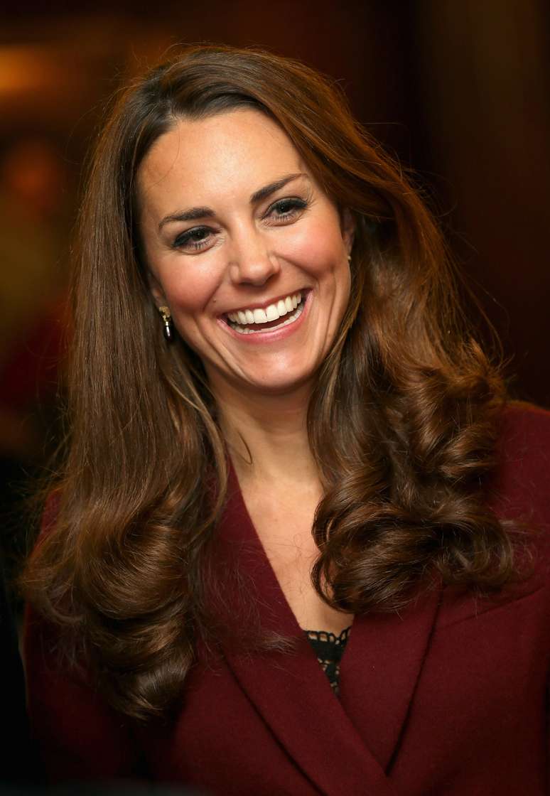 <p>Kate Middleton é a Duquesa de Cambridge</p>