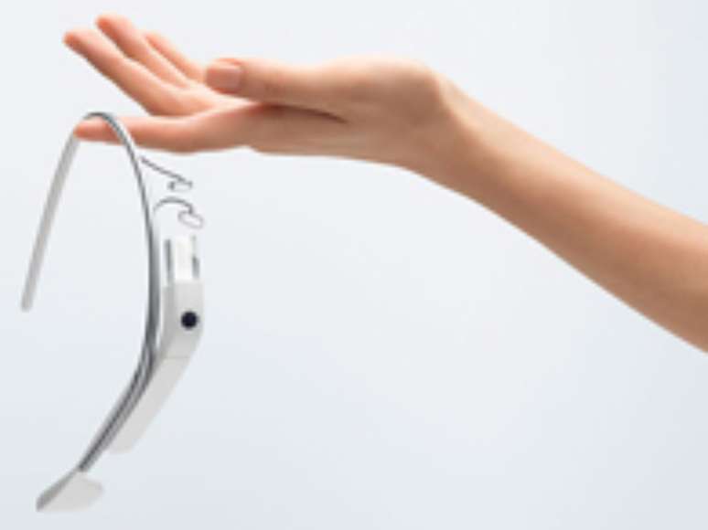 <p>O americano relatou se sentir irritado e agressivo quando está sem o Google Glass e disse aos médicos que, mesmo dormindo, sonha que está vendo o mundo através da pequena tela do aparelho</p>