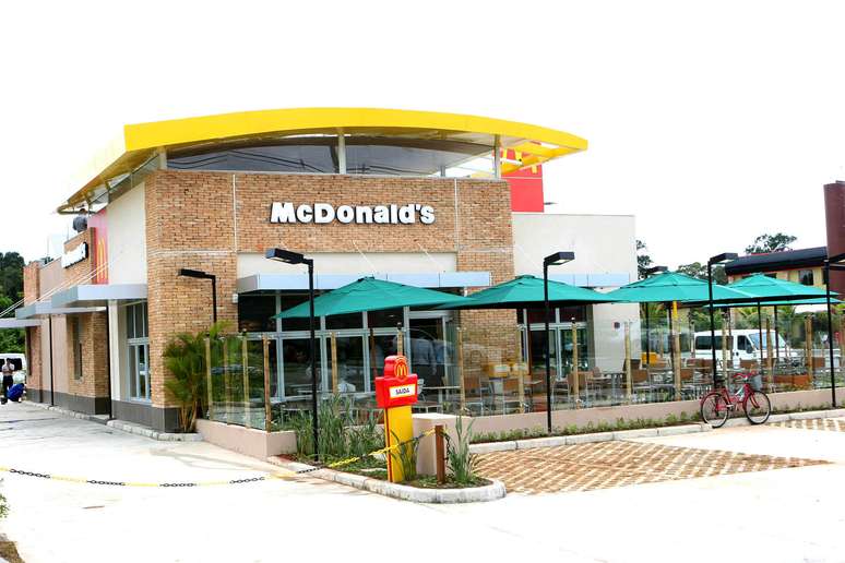 <p>Vendas do McDonald's caíram 1,7% em fevereiro, acima do esperado</p>