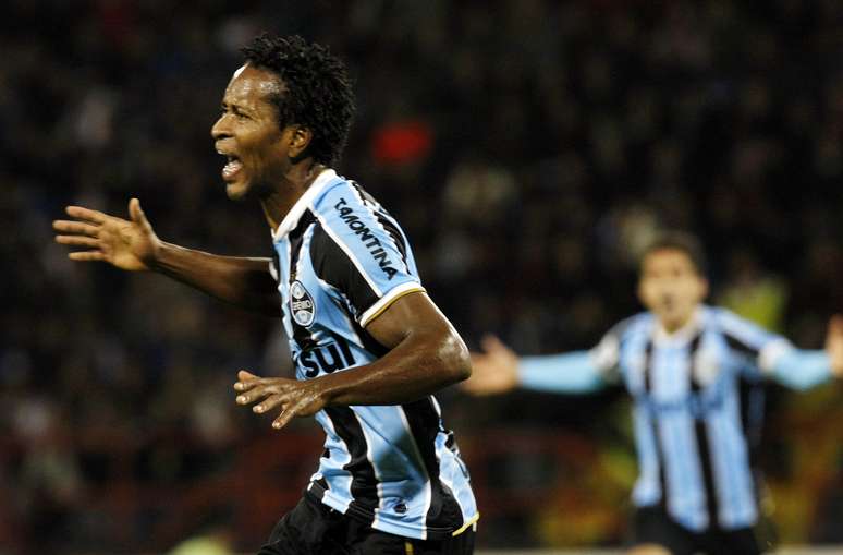<p>Zé Roberto fez o gol que garantiu a classificação do Grêmio às oitavas</p>