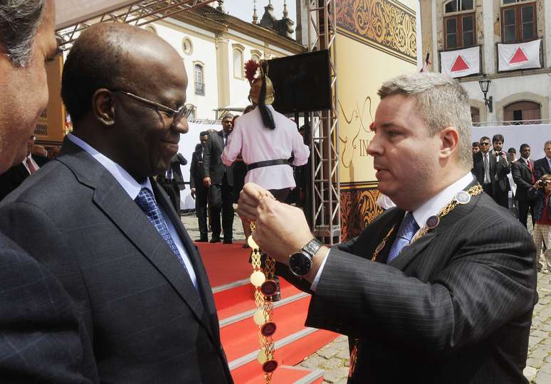 Joaquim Barbosa, do STF, discursa na cidade mineira de Ouro Preto