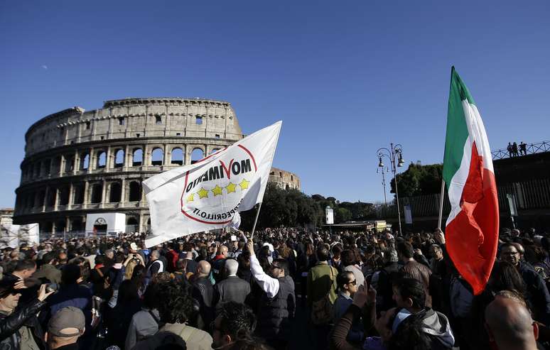 Marcha convocada pela oposição terminou no Coliseu