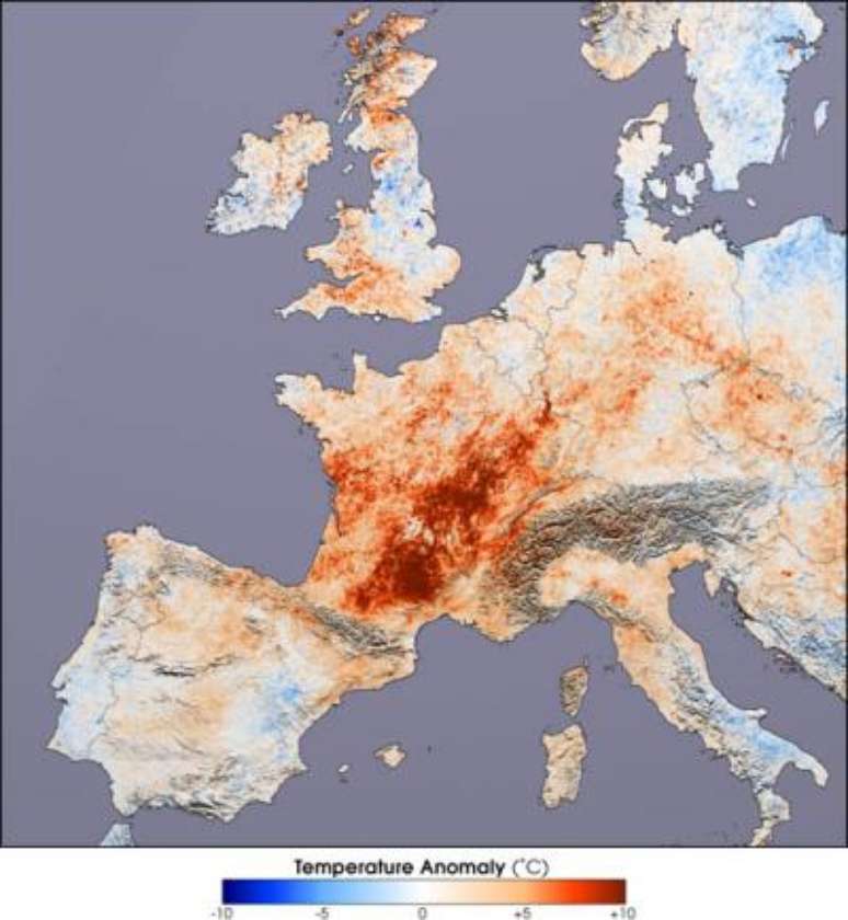 Durante a onda de calor na Europa em 2003, as temperaturas na França em julho foram até 18°F mais altas do que em 2001