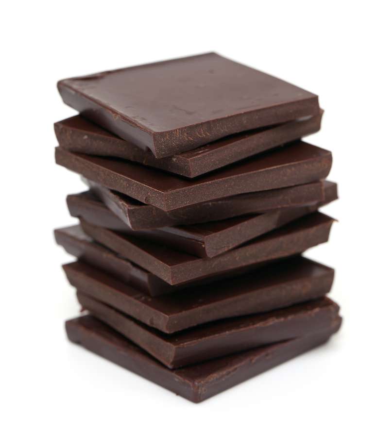 Chocolate amargo produz mesma toxina que suco de beterraba e pode ajudar no desempenho atlético