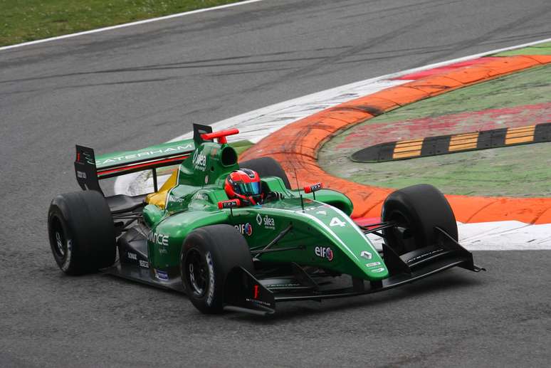 <p>Brasileiro comemora associação de imagem com a Caterham</p>