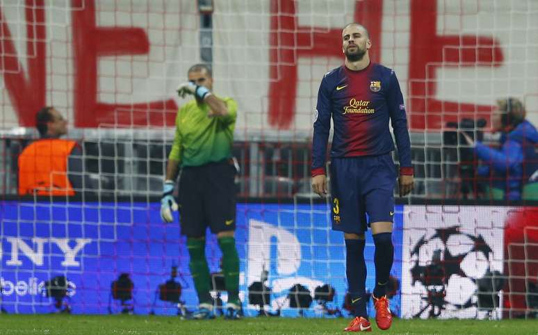 <p>Piqué lamenta mais uma falha do Barcelona pelo alto durante goleada</p>